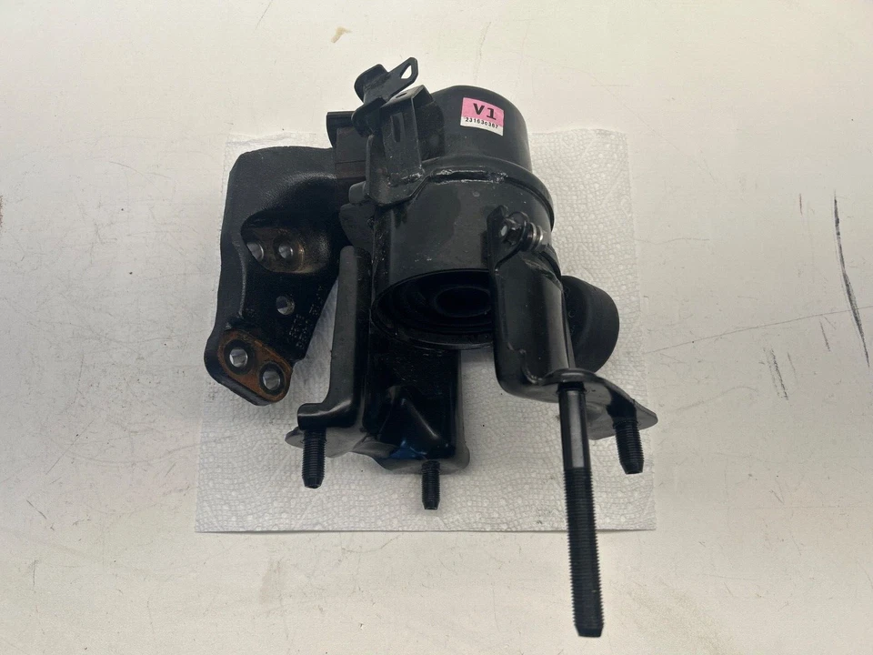 OEM ENGINE LEFT MOUNT FOR 2022 2023 TOYOTA SIENNA 2.5 HYBRID / PLS MATCH PHOTOS - Image 1 of 4