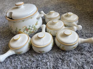 M. Kamenstein MCM Ceramic Soup Bowl with Lid - White with Floral Design set of 7 - Picture 1 of 5