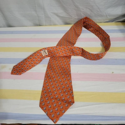 Corbata de seda con patrón de rana naranja HERMES Paris Foto 1 de 4