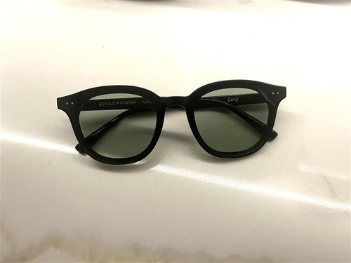 Occhiali da sole Gentle Monster Flatba Lang neri con lenti verdi 65 18 147 usati