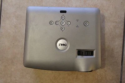 Dell 1800MP DLP Home Theater Projector Does Not Work Gray - Image 1 of 4