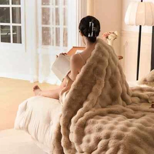 Autumn Winter Plush Blanket Bed Cover Coral Blanket Bedroom Sofa Cover - Foto 1 di 14