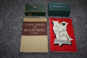 2 Vintage Singer Nähmaschinenaufsätze Teile Konvolut Zubehör Boxen Nähmaschine - Bild 1 von 5
