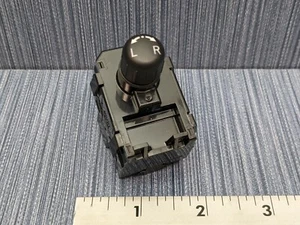 Interruptor de control de espejo original OEM 25570-1AA0A 255701AA0A 2008-2022 Nissan - Imagen 1 de 6