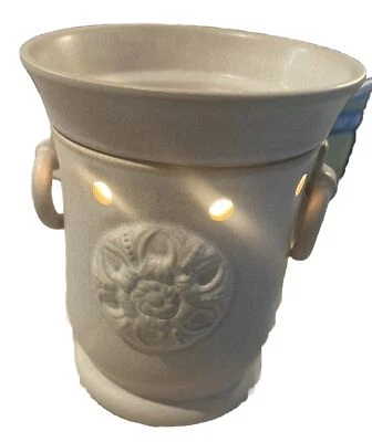 SCENTSY Claremont tan neutral pottery scent wax warmer New Open Box - Image 1 of 3