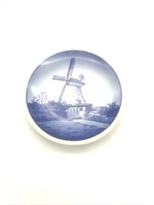 Vintage Dybbol Molle Danish Aluminia Royal Copenhagen Mini Faience Plate - Picture 1 of 5