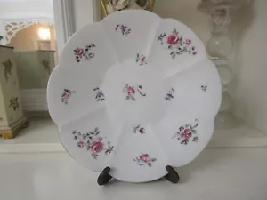 PRETTY VINTAGE SHELLEY CAKE PLATE WITH ROSES - Foto 1 di 7