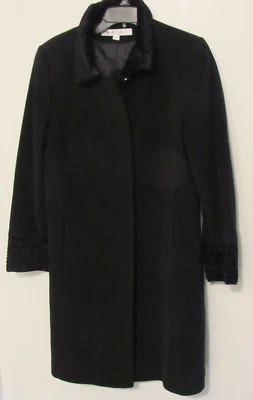 Abrigo Larry Levine 10 negro cuello de piel sintética de mezcla de lana y cachemir de colección para mujer Foto 1 de 4