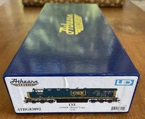Athearn HO - CSX #5250 GE ES44DC - DCC READY - Picture 1 of 3