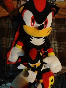 Zaino peluche Shadow The Hedgehog e piccolo peluche con etichetta ottime condizioni - Foto 1 di 9