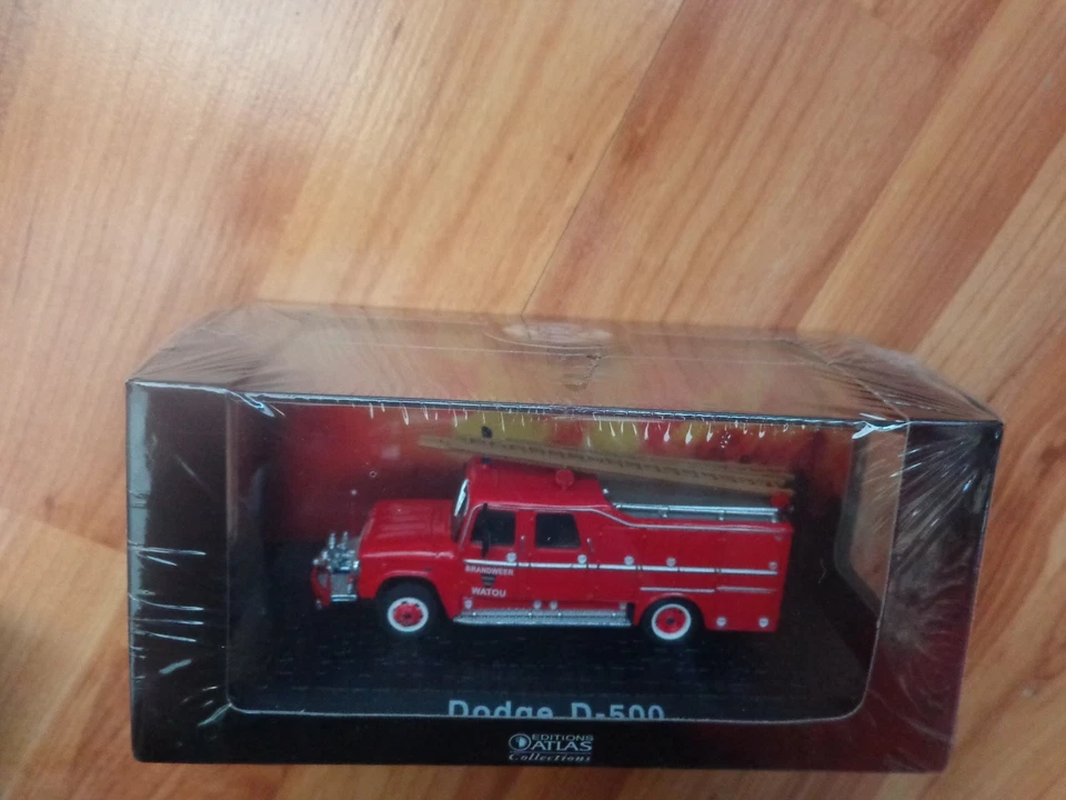 ATLAS EDITIONS 1/76 - CLASSIC FIRE ENGINES - DODGE D-500 MODEL - Image 1 of 1