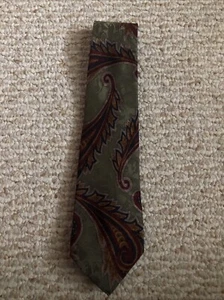 Dillard’s by Stonehenge Men’s Silk Tie Green Multicolored Paisley 58” x 3.5” - Picture 1 of 3