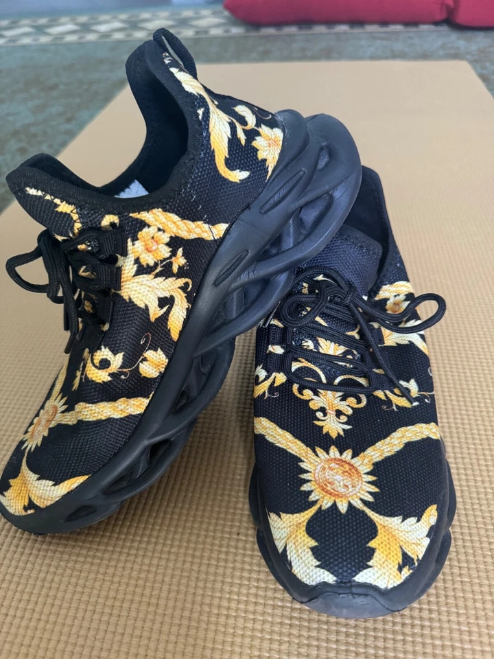 Nuevo Moda Mujeres Zapatillas de Plataforma Lujo Patrón Floral Zapatos Negros Foto 1 de 4