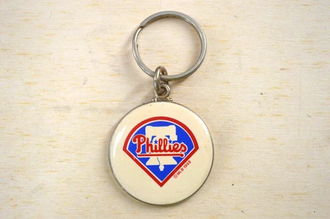 Vintage Philadelphia Phillies Keychain 1993 MLB Baseball Made USA By Crownmark Cover