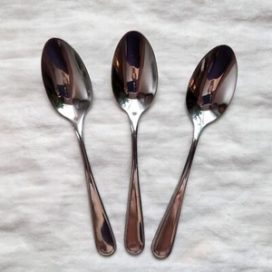 Lot of 3 Teaspoons SOAR Oneida Stainless Glossy Flatware Preowned Spoons - Picture 1 of 5