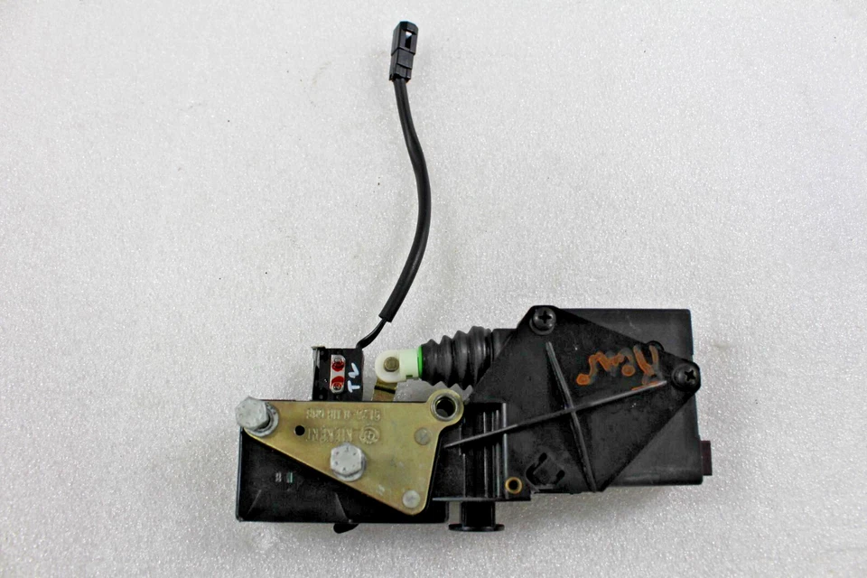 Ferrari 456 M, 550, 575, pestillo/bloqueo maletero, usado, P/N 63143300 Foto 1 de 4