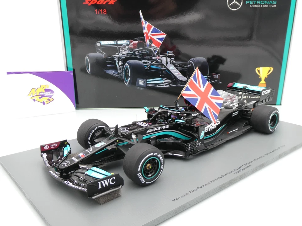 Spark 18S599 # Mercedes-AMG F1 W12 Win British GP 2021 " Lewis Hamilton " 1:18 - Bild 1 von 4
