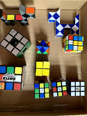 Rubik’s Cube Lot of 10 – Revolution, Magic Star, JigsawPuzzle, 3x3 Cubes, Snake - Image 1 of 4