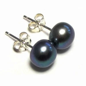 Natural 6-7mm Genuine Black freshwater Pearl Stud Earring - Picture 1 of 3