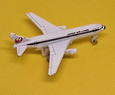 Винтажный литой самолет Airbus A-300 масштаб 1:500 б/у в отличном состоянии Japan Airlines - Изображение 1 из 2