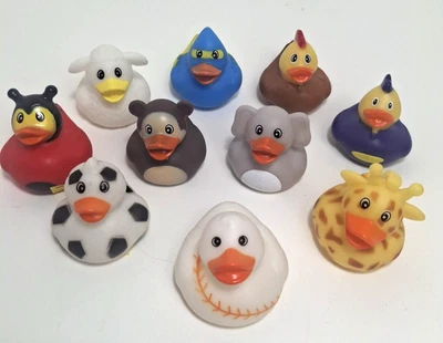 Lote de 10 Patos Jeep Personalizados Patos de Goma - Flotadores de Baño Crucero Fiesta Juguete Foto 1 de 4
