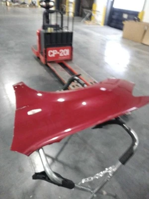 Guardabarros delantero izquierdo usado se adapta a: Mitsubishi Outlander Sport 2015 delantero izquierdo grado A Foto 1 de 4