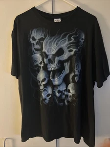 Flaming Skulls T-Shirt Men’s Size XL - Picture 1 of 3