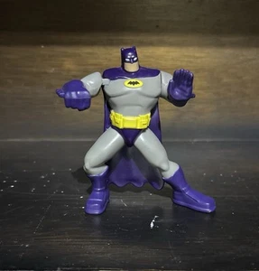 2023 Burger King Warner Bros. DC Comics BATWHEELS "BATMAN" Spielzeug No 1 Punch Action - Bild 1 von 2