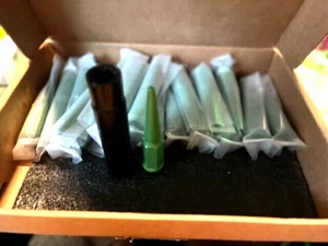20 - 4" Spike Lug Nuts, 14mm x 1.5, Green, with Key, Brand New, Conical Seat - Bild 1 von 2