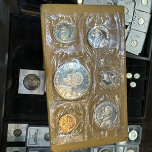 Panama Official Proof Set 6 Coins 1968 United States Mint Packaging - Picture 1 of 6
