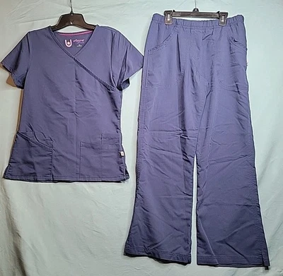 Conjunto Médico Urbane Pantalones S y Top XS, Azul Marino Foto 1 de 4