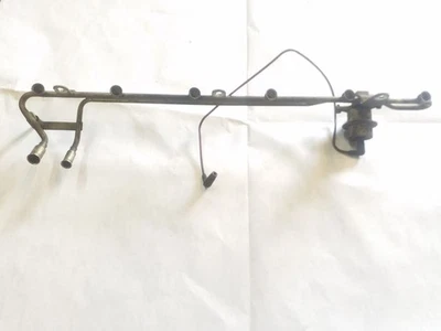 4.9L Fuel Rail | Fits 1991-1993 / 1996-1998 Ford F150 / F250 / Mustang - Image 1 of 4