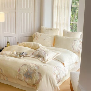 Bedding Set 4 Pcs Embroidered Flower Velvet Duvet Cover Bed Cover 2 Pillowcases - Picture 1 of 20