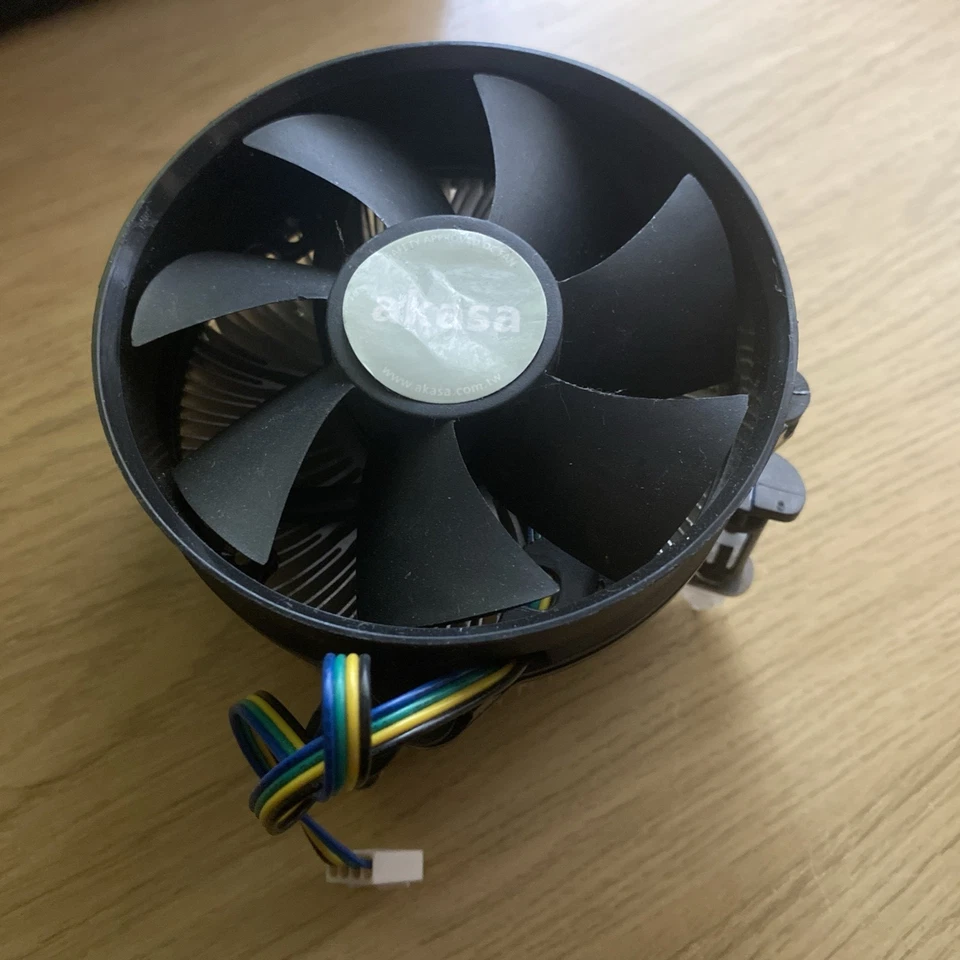 AKASA AK-956CP SOCKET 775 CPU HEATSINK AND COOLING FAN - Image 1 of 4