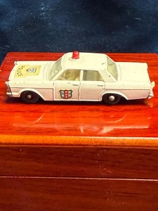 ๐ VINTAGE LESNEY MATCHBOX #55 MERCURY POLICE CAR WHITE ๐ - Picture 1 of 5