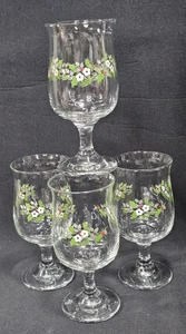 Juego de 4 copas de vino Pfaltzgraff Heirloom Christmas 5 1/2", 8 oz usadas en excelente estado - Imagen 1 de 2