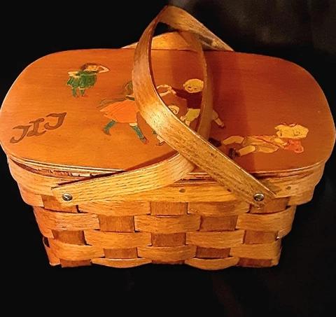 Basketville Vermont Woven Wood Vintage Picnic Sewing Basket Hinged Lid Cute Cover