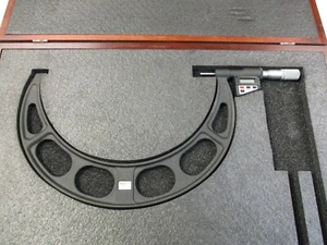 Starrett 733 Friction Thimble 10-11" Digital Electronic Micrometer Carbide tips. - Picture 1 of 8
