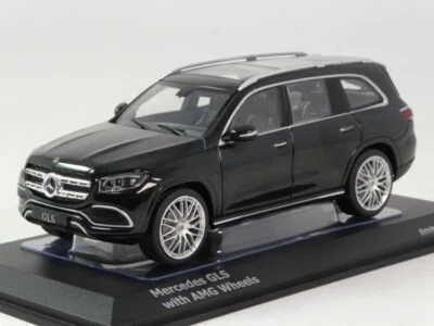 Solido Mercedes Benz GLS AMG green 2019 1/43 S4303904 - Immagine 1 di 3