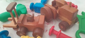 Wooden tractor and Forklift vintage in beautiful hand made timber. - Picture 1 of 4