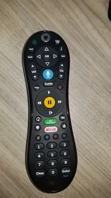 Experience 4 Voice Remote - Image 1 of 3