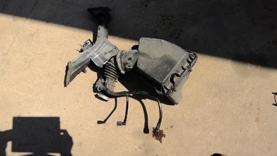 Used Air Cleaner Assembly fits: 2023 Chevrolet Malibu VIN Z 4th digit New Style - Image 1 of 4