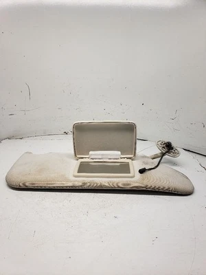 Parasol derecho usado se adapta a: Chrysler Sebring 2008 sin iluminación sin puerta de garaje Foto 1 de 4