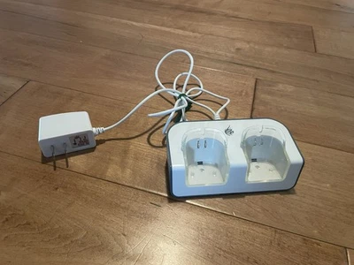 React Charging Station for Nintendo Wii Remote Power Supply - Image 1 of 3