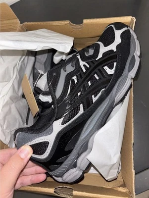 Baskets Asics - Photo 1/4