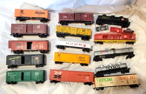 VINTAGE HO SCALE MODEL TRAIN CAR LOT OF 15  - Foto 1 di 20
