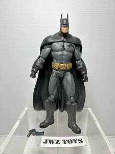 DC DIRECT COLLECTIBLES BATMAN ARKHAM CITY SERIES 3 BATMAN ACTION FIGURE - Picture 1 of 9