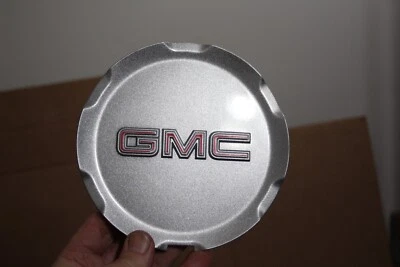 Tapa central GMC Terrain 2010-2015 genuina P/N 9597973 plateada OEM Foto 1 de 4