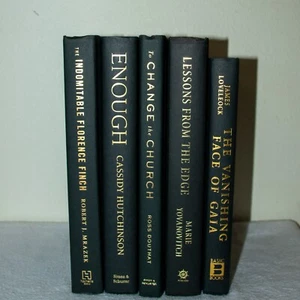 Menge 5 Schwarz Gold Hardcover Bücher Konvolut Set Regal Dekor Inszenierung Display Requisite - Bild 1 von 10