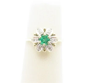 14K Yellow Gold ~3MM Emerald & Diamond Accent Flower Cluster Ring Size 3.5 - Picture 1 of 4